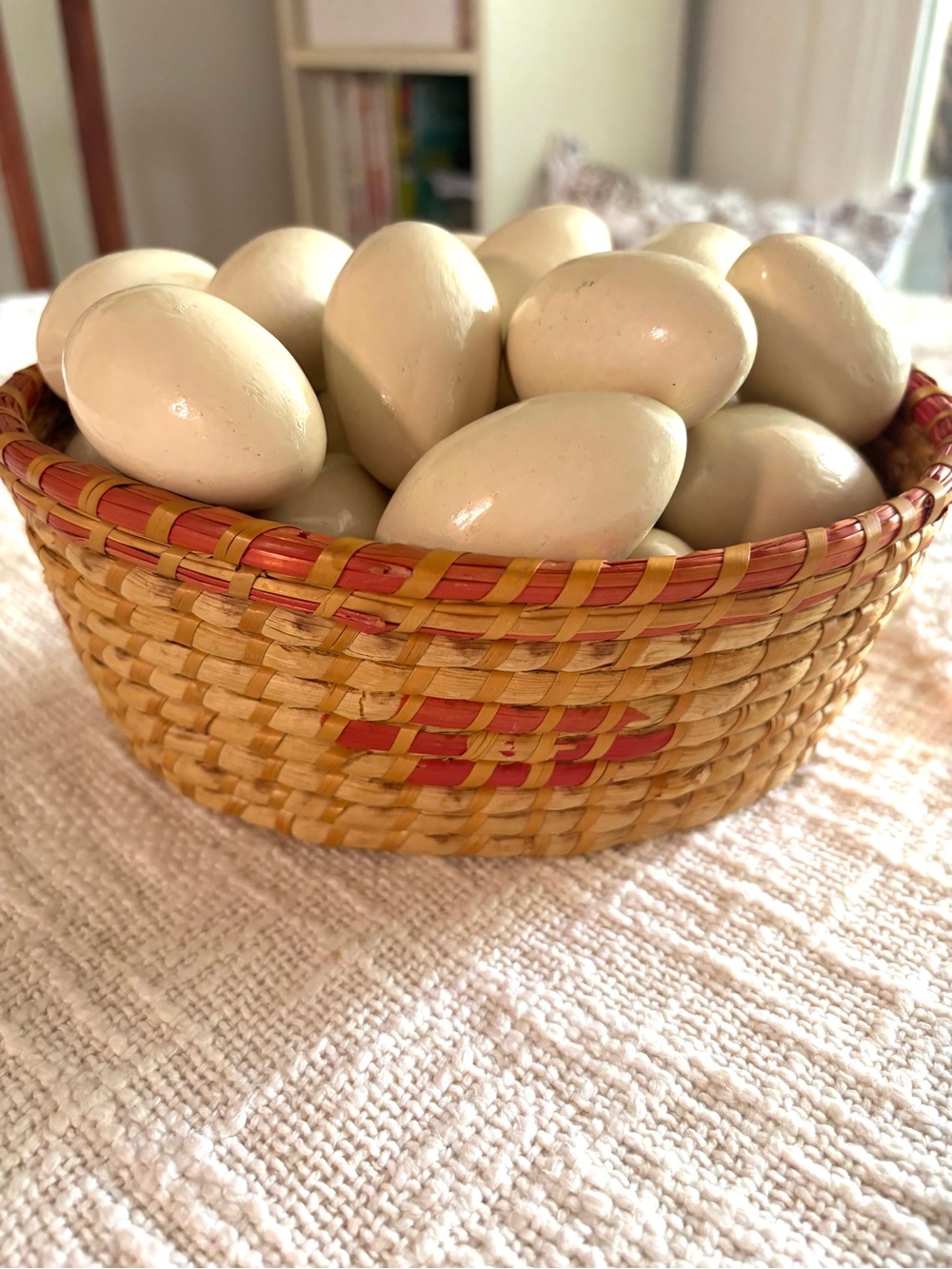 27 Natural Cream Decorative Wooden Eggs and Handmade Oval Straw Basket